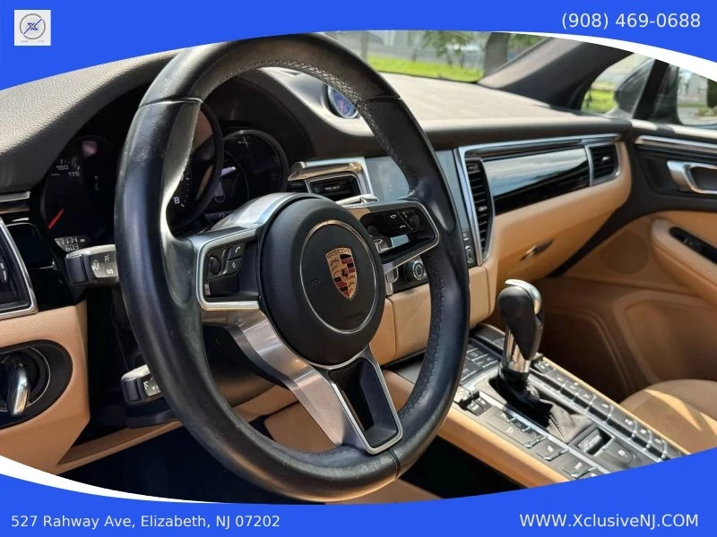2017 Porsche Macan - Image 9 of 12