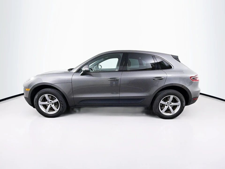 2017 Porsche Macan - Image 5 of 12