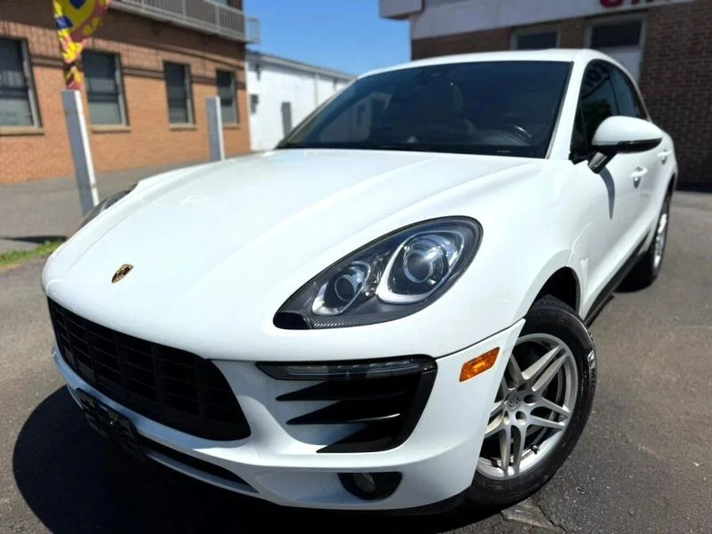 2017 Porsche Macan - Image 5 of 12