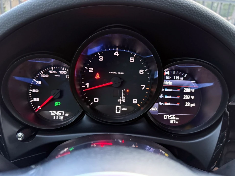 2017 Porsche Macan - Image 10 of 12