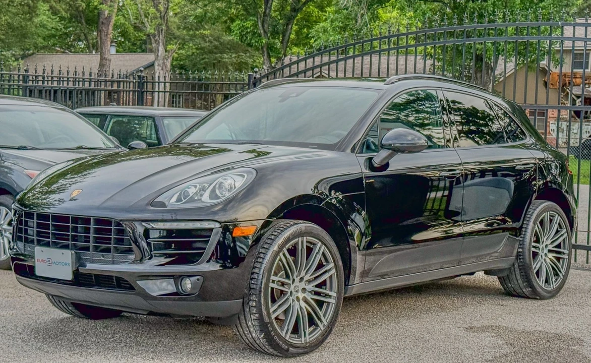 2017 Porsche Macan - Image 4 of 12
