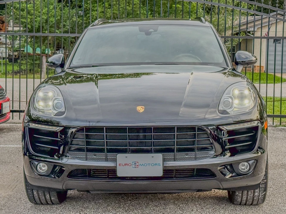 2017 Porsche Macan - Image 2 of 12