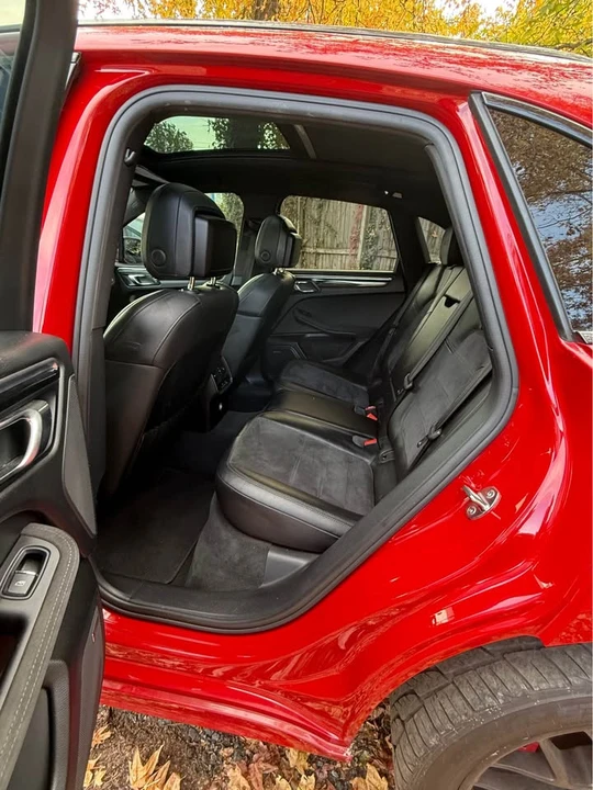 2017 Porsche Macan GTS - Image 4 of 5
