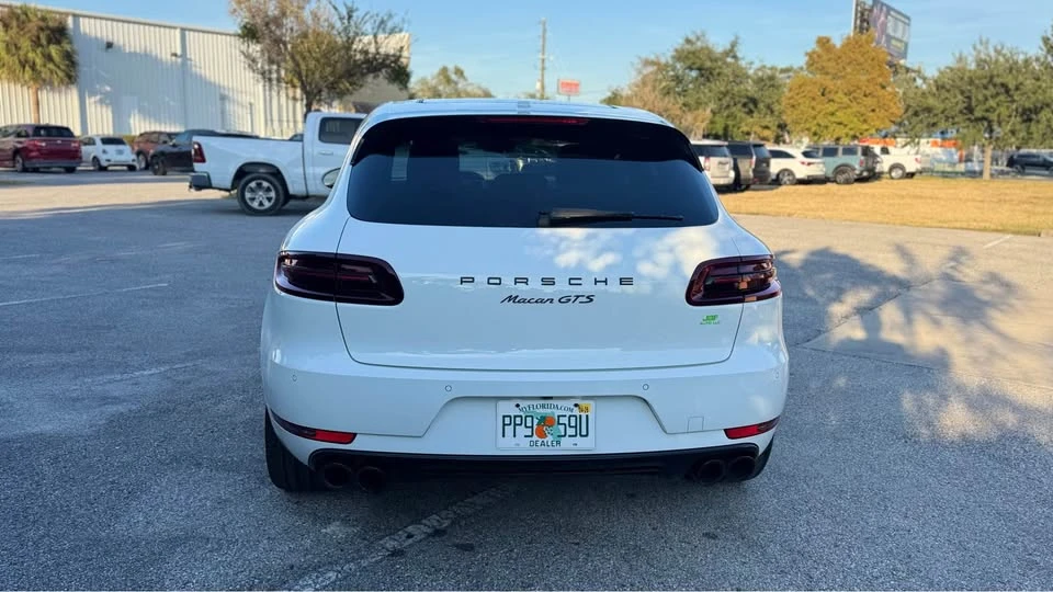 2017 Porsche Macan GTS - Image 4 of 10