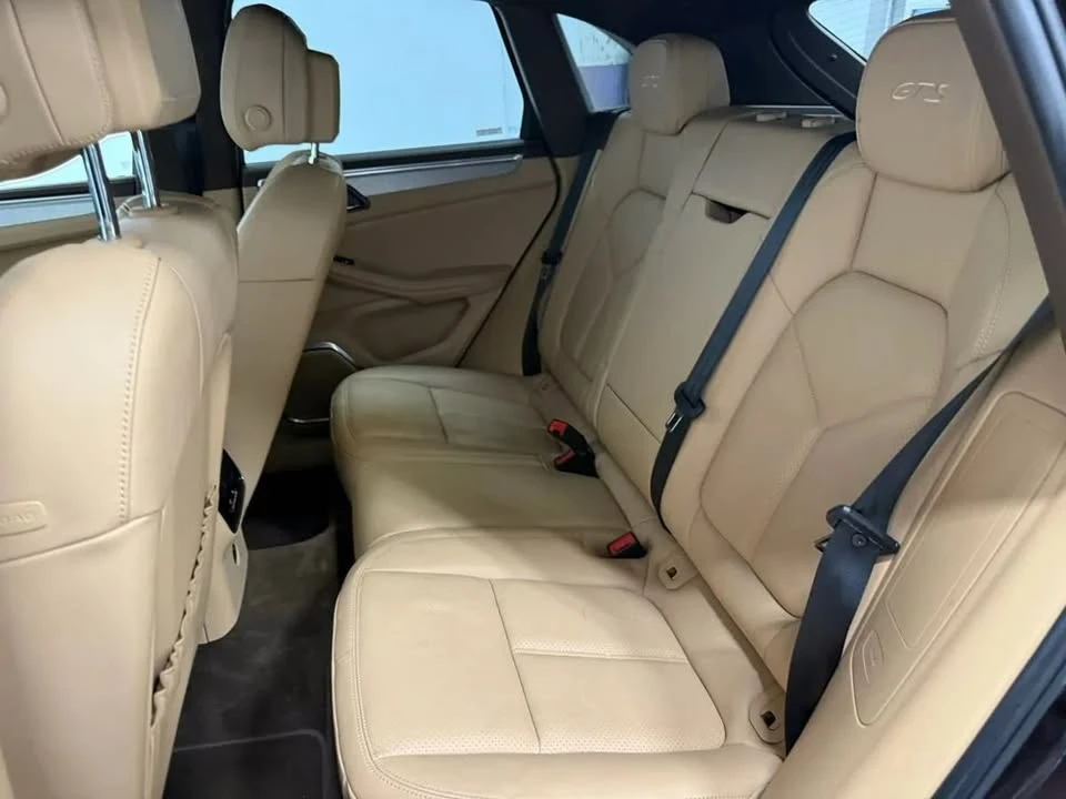 2017 Porsche Macan GTS - Image 11 of 20