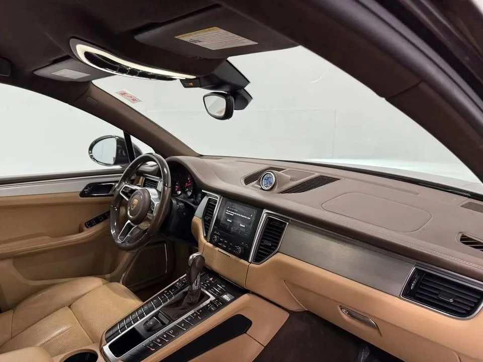 2017 Porsche Macan GTS - Image 16 of 20