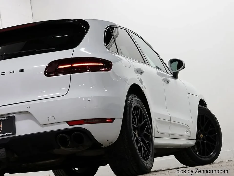 2017 Porsche Macan GTS - Image 5 of 20
