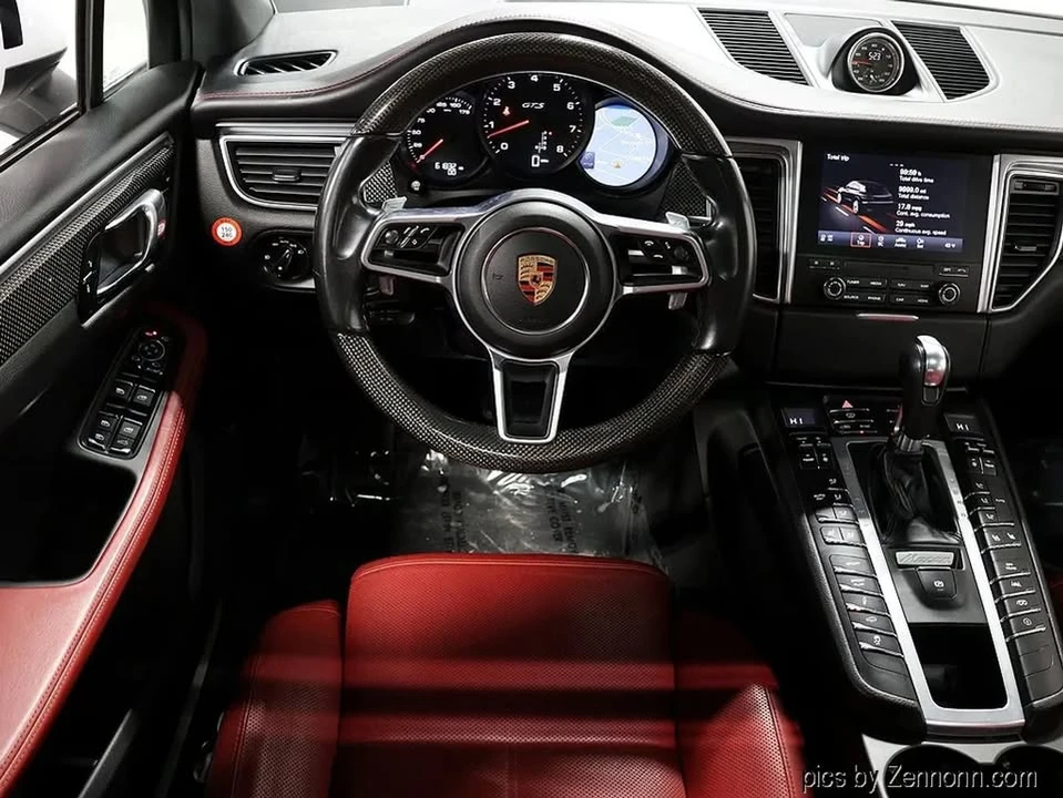 2017 Porsche Macan GTS - Image 11 of 20