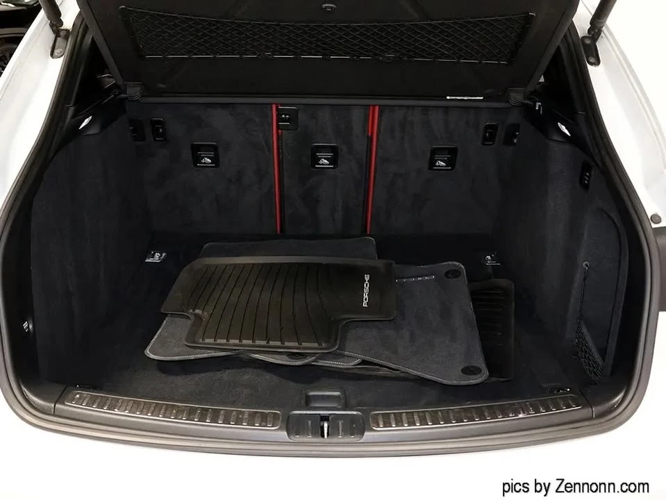 2017 Porsche Macan GTS - Image 19 of 20