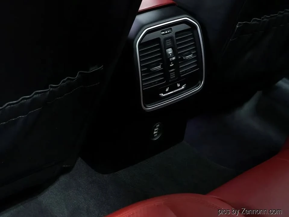 2017 Porsche Macan GTS - Image 10 of 20