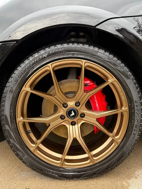 2017 Porsche Macan GTS - Image 11 of 14