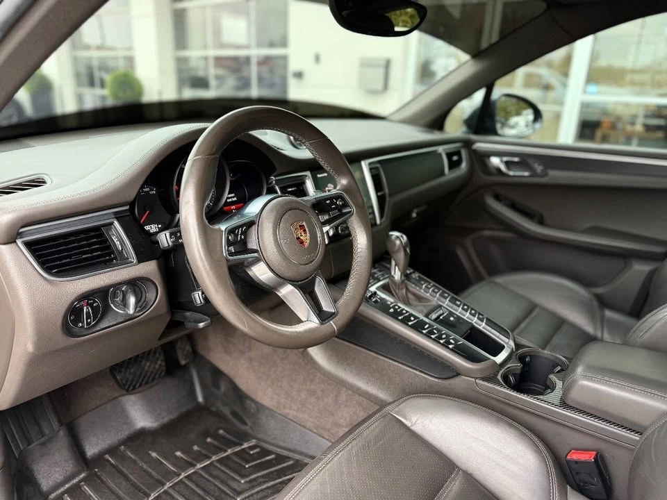 2017 Porsche Macan GTS - Image 8 of 20