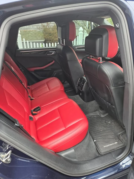 2017 Porsche Macan GTS - Image 9 of 15