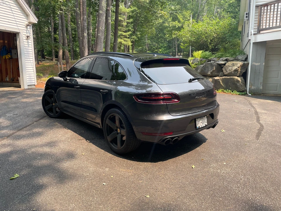 2017 Porsche Macan GTS - Image 2 of 24