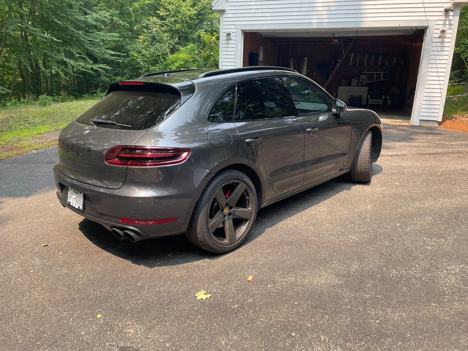 2017 Porsche Macan GTS - Image 7 of 24