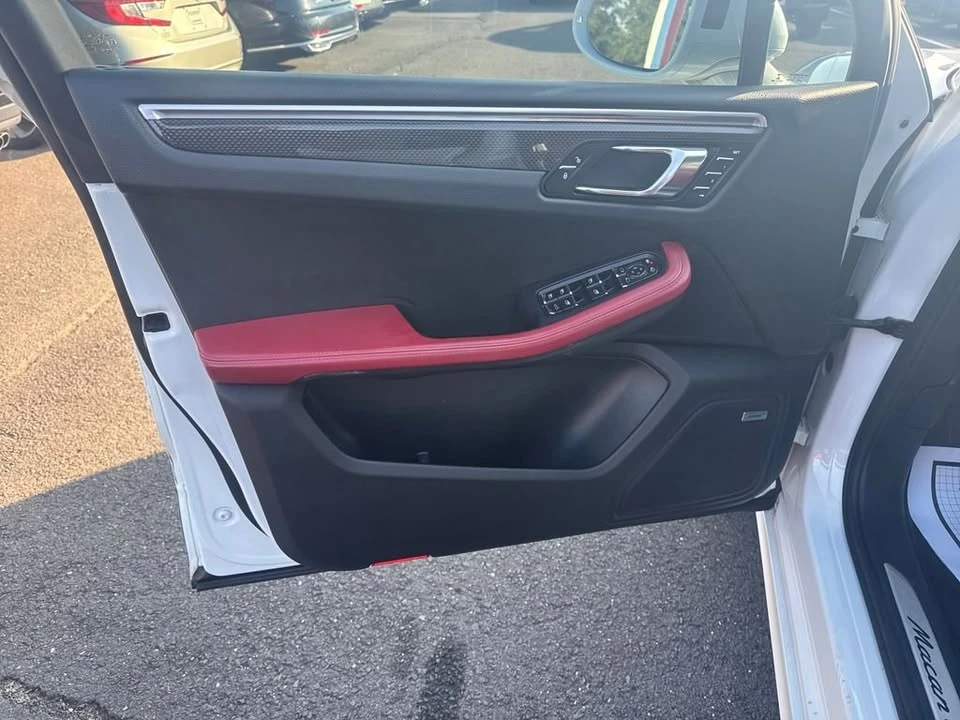 2017 Porsche Macan GTS - Image 4 of 20