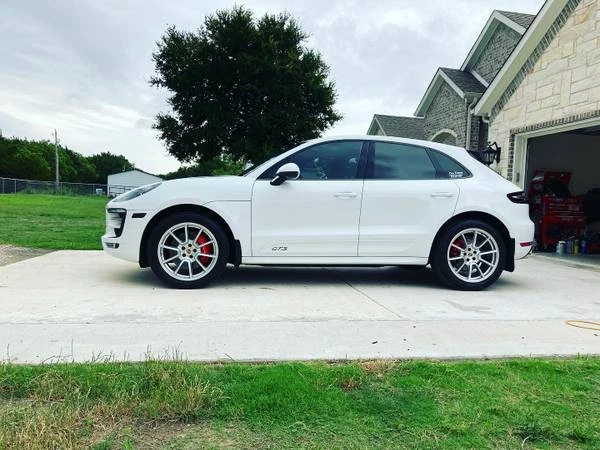 2017 Porsche Macan GTS - Image 2 of 6