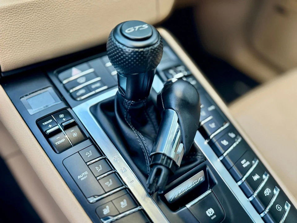 2017 Porsche Macan GTS - Image 23 of 31