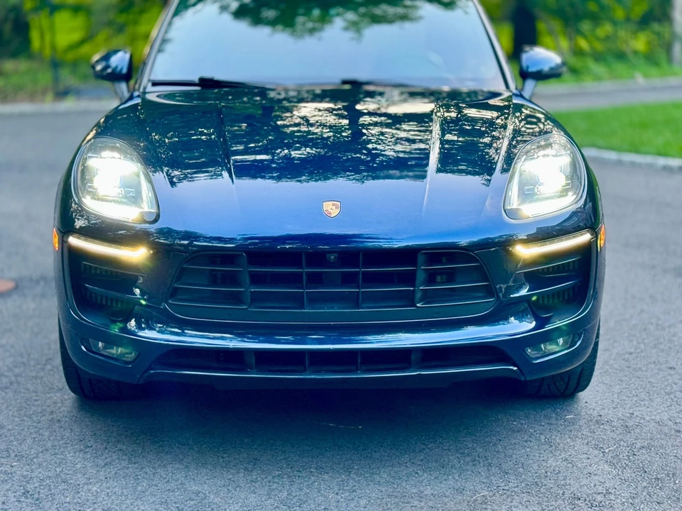 2017 Porsche Macan GTS - Image 3 of 31