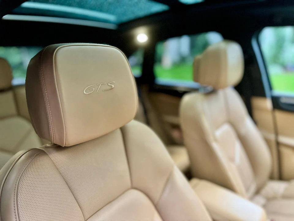 2017 Porsche Macan GTS - Image 26 of 31