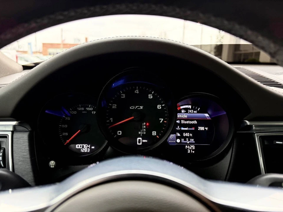 2017 Porsche Macan GTS - Image 18 of 21