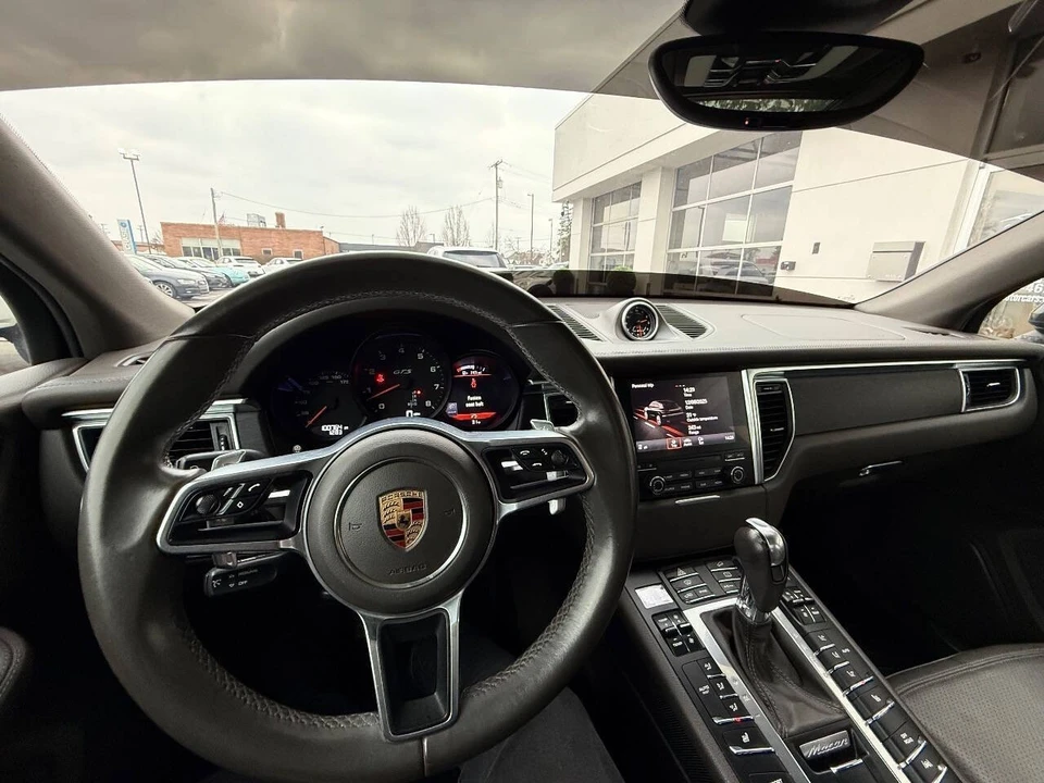 2017 Porsche Macan GTS - Image 15 of 21
