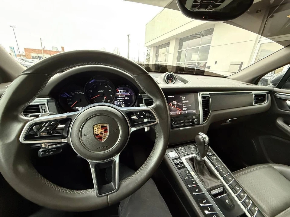 2017 Porsche Macan GTS - Image 16 of 21