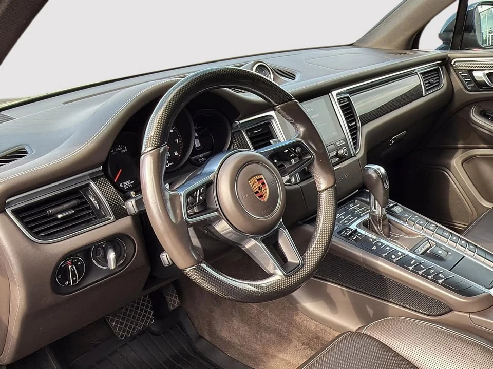 2017 Porsche Macan GTS - Image 11 of 20