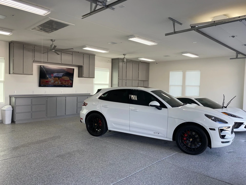2017 Porsche Macan GTS - Image 12 of 15