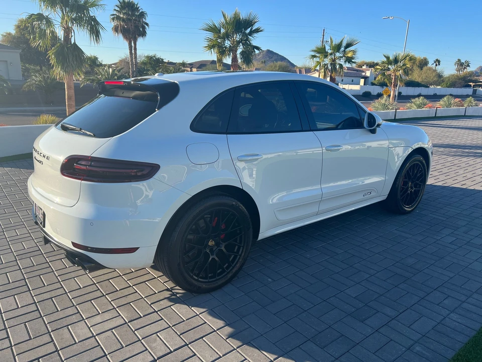 2017 Porsche Macan GTS - Image 5 of 15