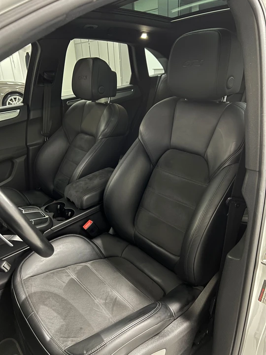 2017 Porsche Macan GTS - Image 9 of 15