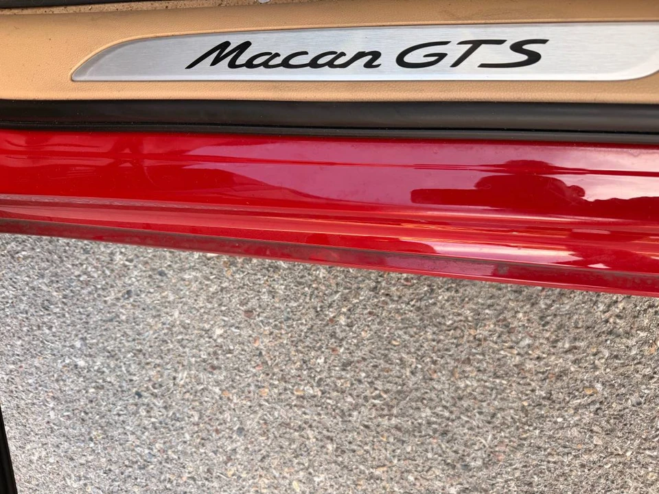 2017 Porsche Macan GTS - Image 5 of 10