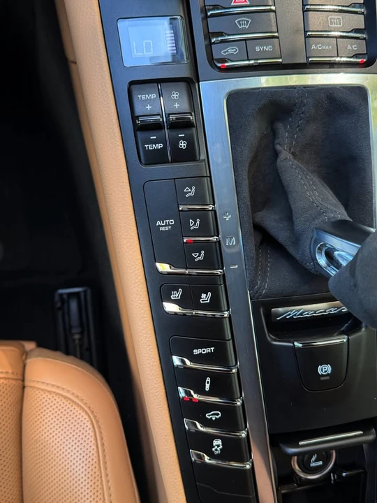 2017 Porsche Macan GTS - Image 19 of 20