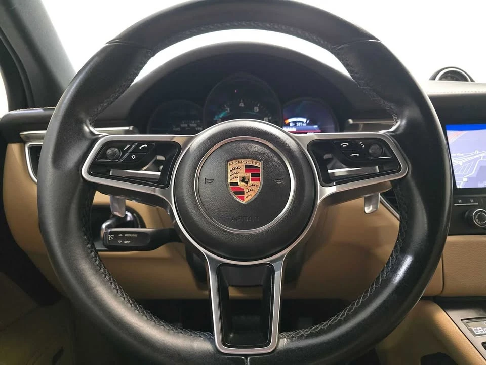2017 Porsche Macan GTS - Image 15 of 20