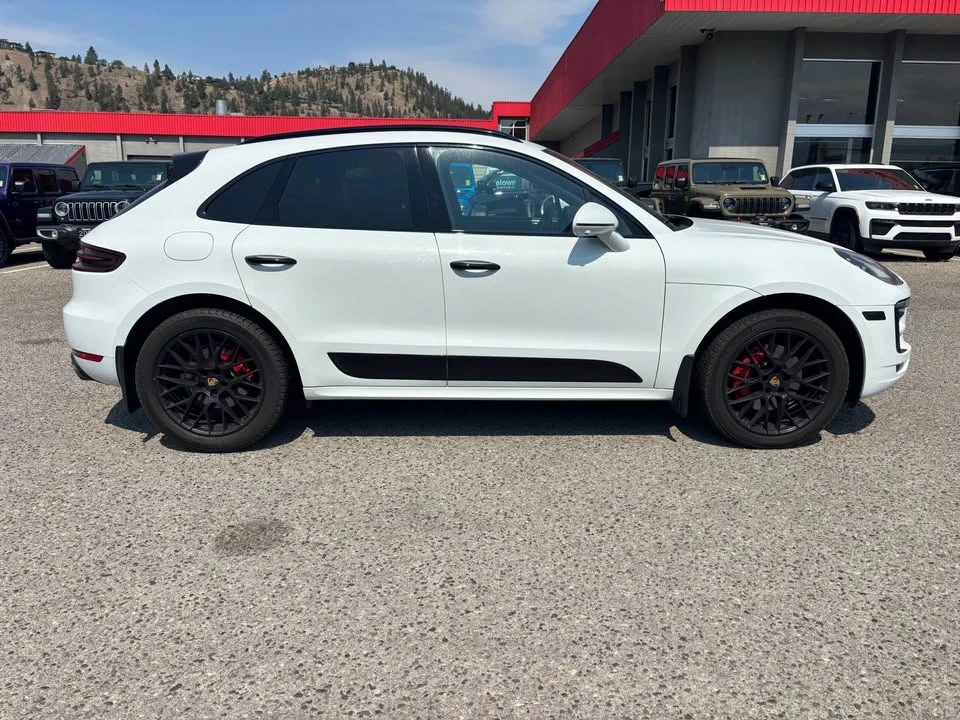 2017 Porsche Macan GTS - Image 3 of 9