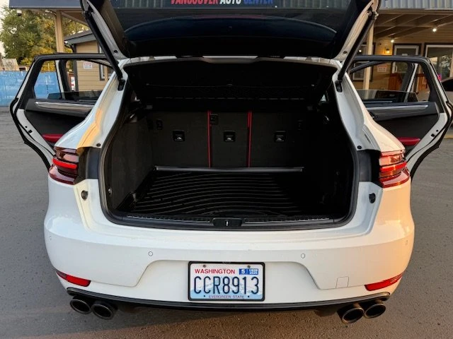 2017 Porsche Macan GTS - Image 14 of 15