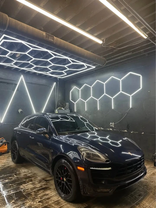 2017 Porsche Macan GTS - Image 2 of 3