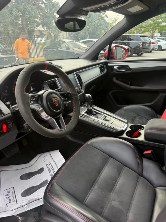2017 Porsche Macan GTS - Image 9 of 16