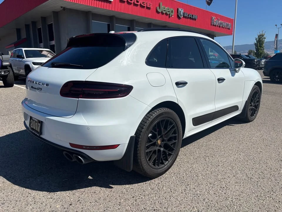 2017 Porsche Macan GTS - Image 4 of 11