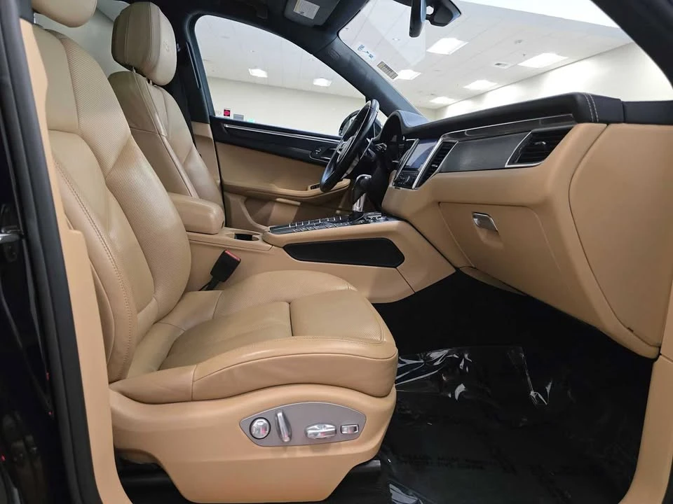 2017 Porsche Macan GTS - Image 13 of 15