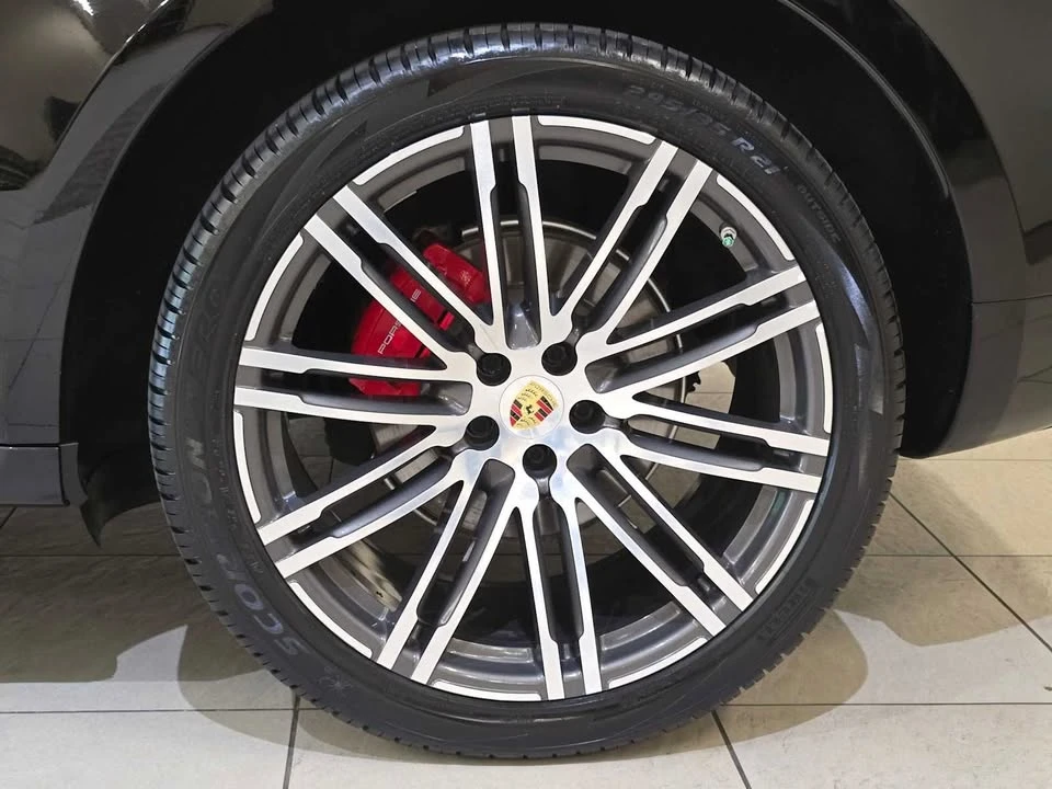 2017 Porsche Macan GTS - Image 6 of 15