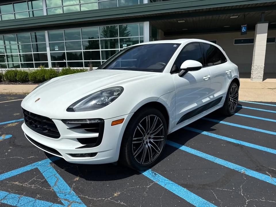 2017 Porsche Macan GTS - Image 2 of 20