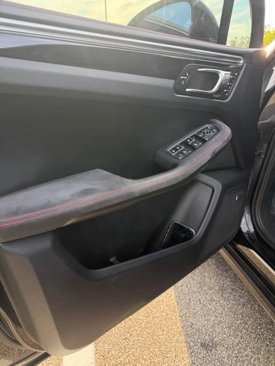 2017 Porsche Macan GTS - Image 10 of 17