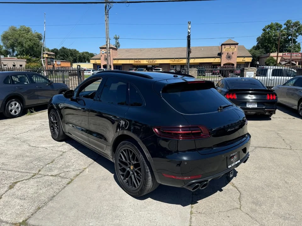 2017 Porsche Macan GTS - Image 9 of 20