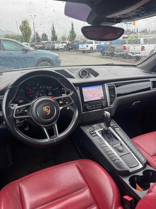 2017 Porsche Macan GTS - Image 7 of 9
