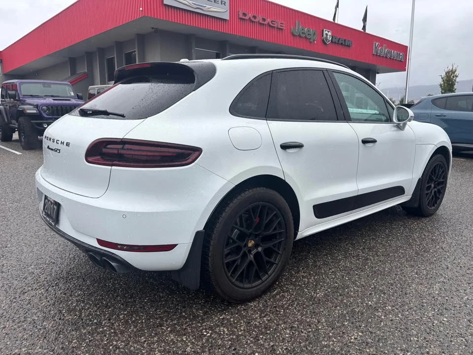 2017 Porsche Macan GTS - Image 4 of 9