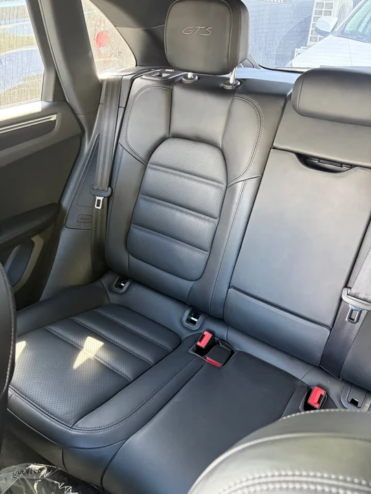 2017 Porsche Macan GTS - Image 9 of 10