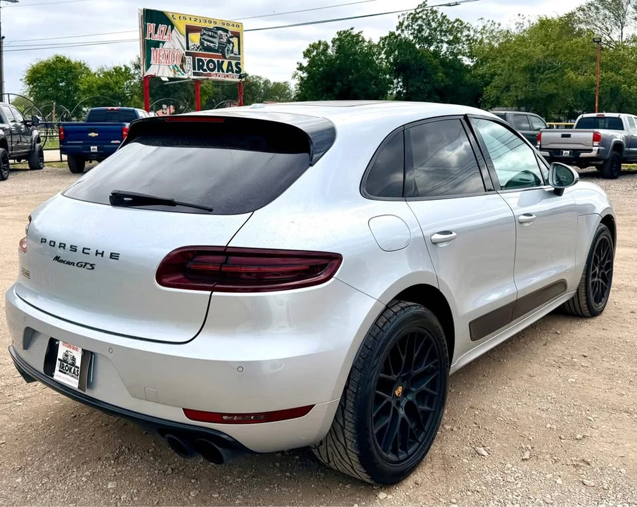2017 Porsche Macan GTS - Image 4 of 9