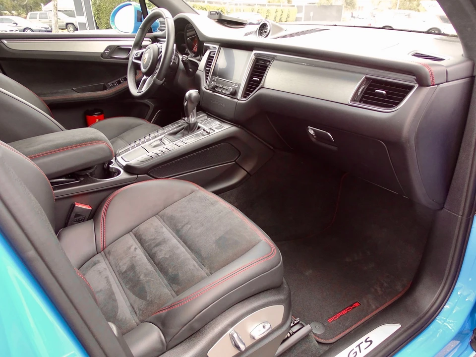 2017 Porsche Macan GTS - Image 3 of 16