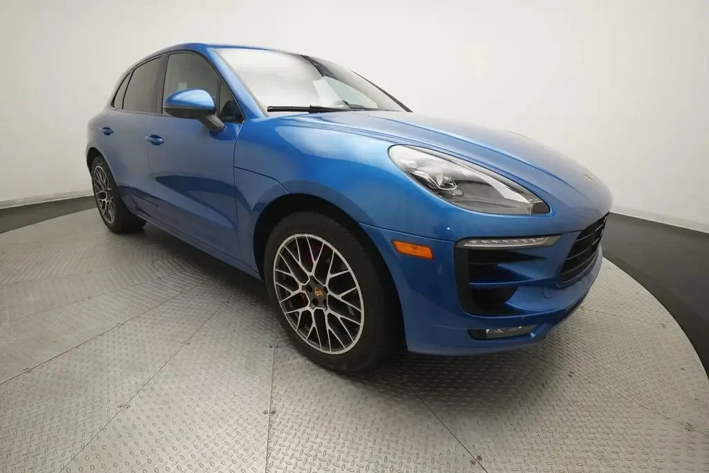 2017 Porsche Macan GTS - Image 3 of 8